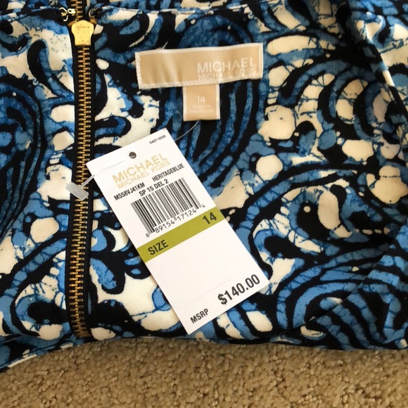 Blue and White Paisley Dress - Picture 4 of 5